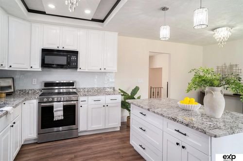 13910 Shirley St, Omaha, NE, 68144-1160 | Card Image