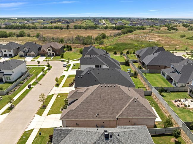 Aerial perspective of suburban area | Image 33