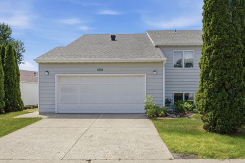 1818 34th St S, Fargo, ND, 58103-4634 | Card Image
