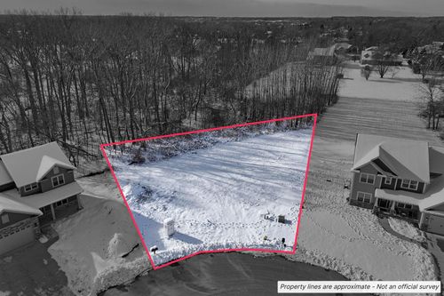 727 Brookview Ct, Caledonia, WI, 53402-7601 | Card Image