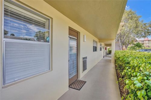 apt-102-7490 Nw 1st St, Margate, FL, 33063-7526 | Card Image