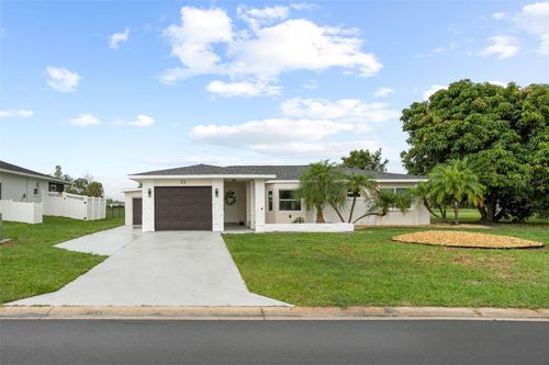 30 Oakland Hills Ct, Rotonda West, FL, 33947-2235 | Card Image
