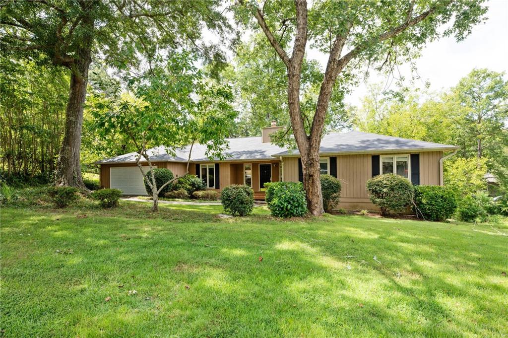 Trapper Ct, Midland, GA 31820