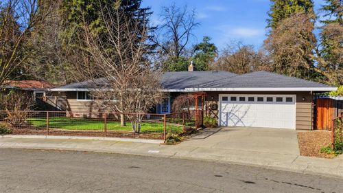 3111 Cowan Circle, Sacramento, CA, 95821 | Card Image