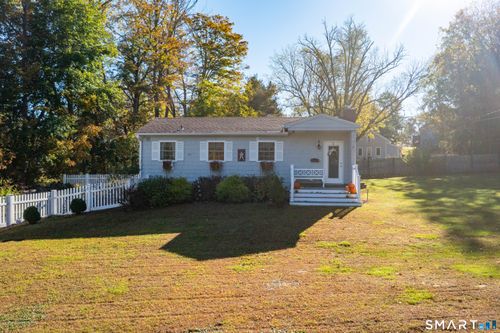32 Pomfret Rd, Brooklyn, CT, 06234-1815 | Card Image