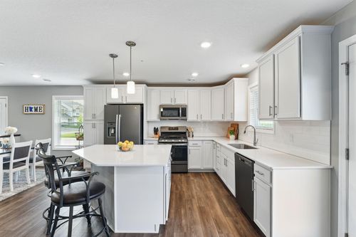 1141 Middlefield Rd, Medina, MN, 55340-1101 | Card Image