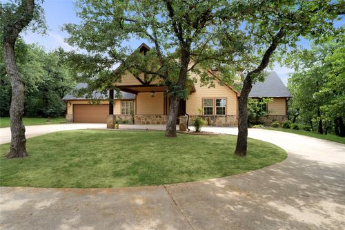 9201 Navajo Bluffs Court, Flower Mound, TX, 75022 | Card Image