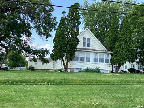 136 W Mill St, Kewanee, IL, 61443-3436 | Card Image