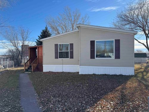 207 Garnet, Riverton, WY, 82501 | Card Image