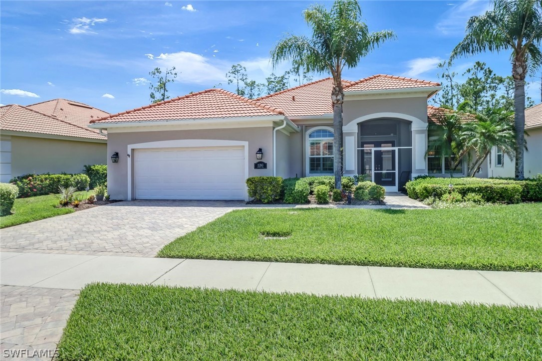 Lithgow Ln, Fort Myers, FL 33913