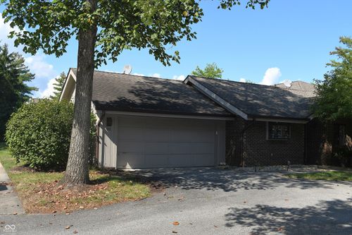 31 Catalpa Way, Columbus, IN, 47201-8894 | Card Image