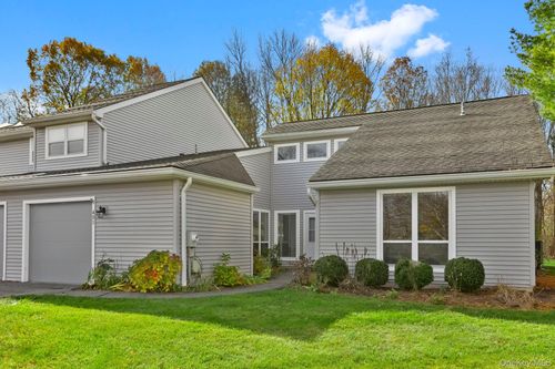 401 Woodsbrook Dr, Mahopac, NY, 10541-2765 | Card Image