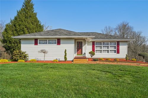 2691 Harlansburg Rd, New Castle, PA, 16101-9687 | Card Image