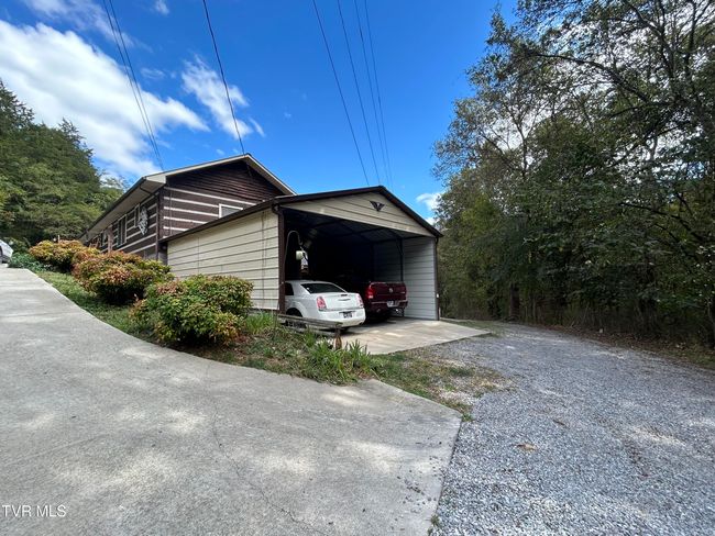 carport | Image 6