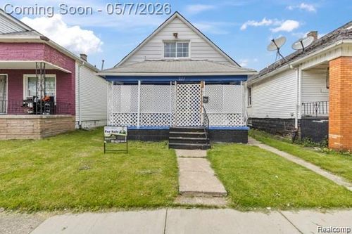 5151 Yemans St, Hamtramck, MI, 48212-3343 | Card Image