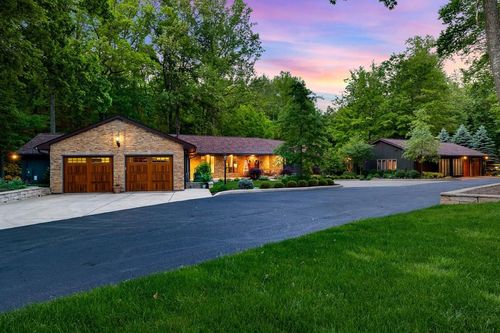 1833 Hanley Rd, Lucas, OH, 44843-9554 | Card Image