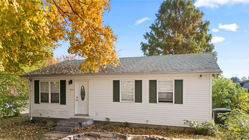 355 S High St, Austin, IN, 47102-1418 | Card Image