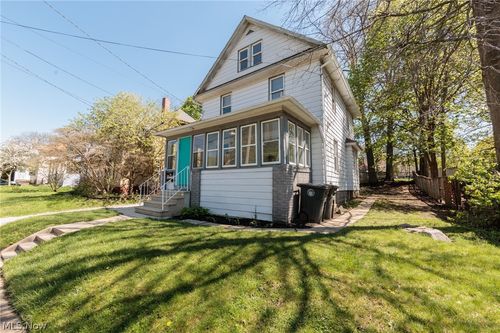 325 Para Ave, Akron, OH, 44305-3328 | Card Image