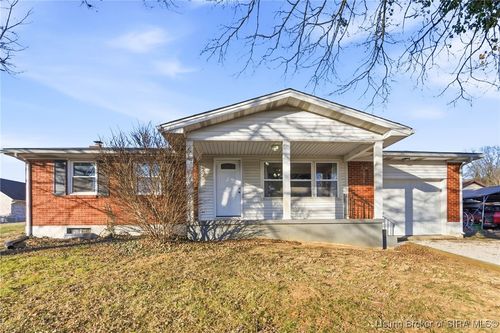 8004 Manor Dr Ne, Lanesville, IN, 47136-8740 | Card Image