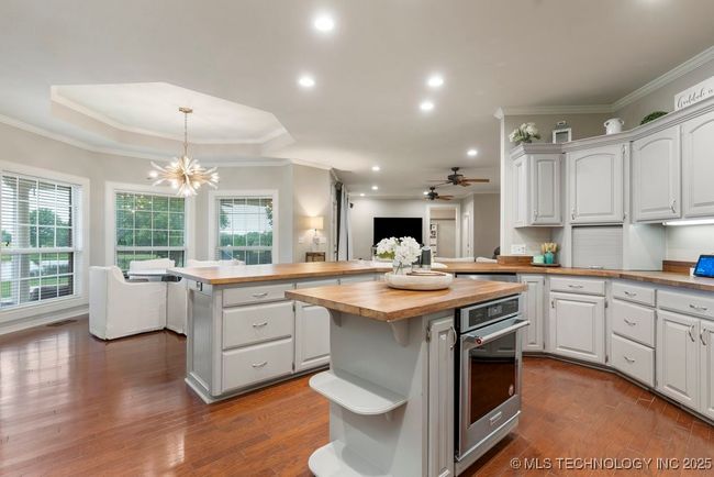 8766 Haskell Dr, House other with 4 bedrooms, 5 bathrooms and null parking in Broken Arrow OK | Image 11