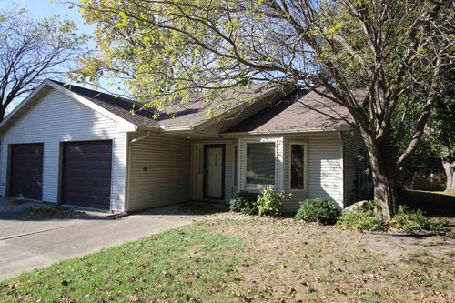 306 Emerald Dr, Arnolds Park, IA, 51331-7548 | Card Image