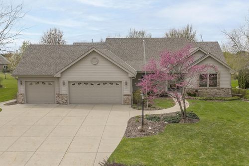 2649 Oak Knoll Drive, Jackson, WI, 53037 | Card Image