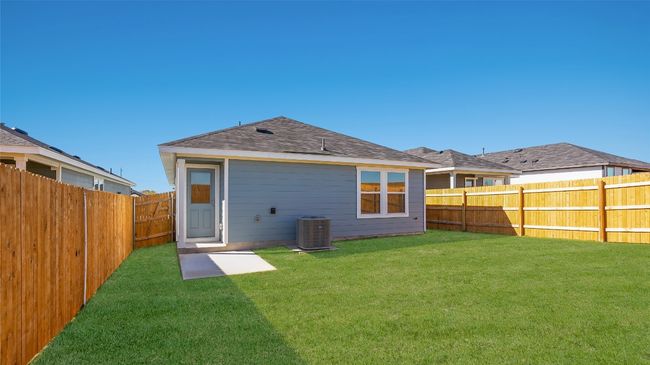 169 Celosia Loop, House other with 4 bedrooms, 2 bathrooms and 1 parking in Uhland TX | Image 25
