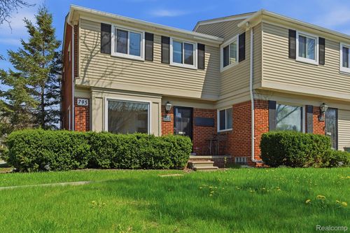 1111 Holland St, Birmingham, MI, 48009-6849 | Card Image