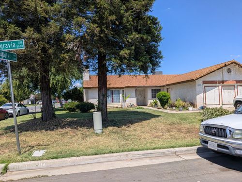 5035 E Belgravia Avenue, Fresno, CA, 93725 | Card Image