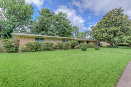 301 Levin Ln, Shreveport, LA, 71105-4713 | Card Image