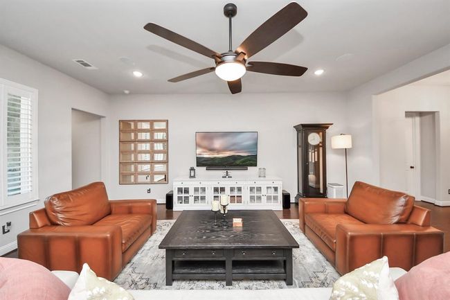2106 Berry Trace Ct, House other with 4 bedrooms, 4 bathrooms and 3 parking in Manvel TX | Image 7