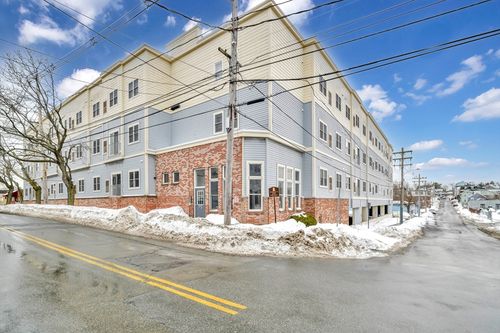 unit-315-75 Walnut St, Peabody, MA, 01960-8608 | Card Image