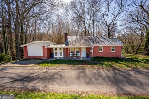 239 Young Dr, Clarkesville, GA, 30523-5521 | Card Image