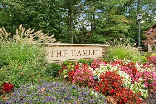 23 Meadowood Dr, Jericho, NY, 11753-2833 | Card Image