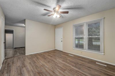 2755 W Chestnut St-3 | Image 3