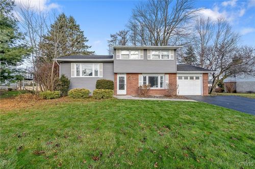 438 Birchwood Boulevard, Van Buren, NY, 13027 | Card Image