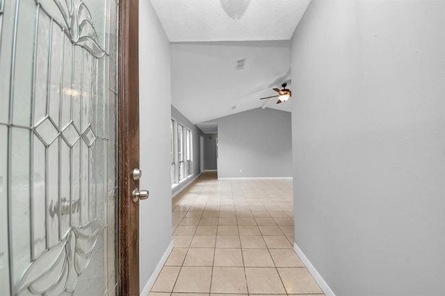 2622 Heatherknoll Dr, House other with 3 bedrooms, 2 bathrooms and 1 parking in Spring TX | Image 5