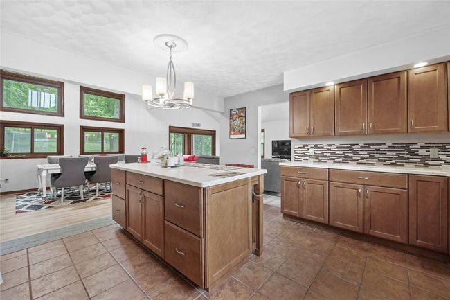 2145 Coldstream Ave Ne, House other with 3 bedrooms, 2 bathrooms and null parking in Cedar Rapids IA | Image 10