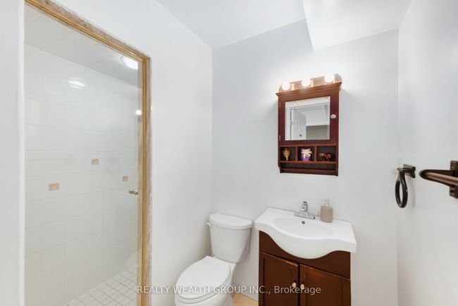 166 Sail Cres, House other with 5 bedrooms, 4 bathrooms and 4 parking in Maple ON | Image 37