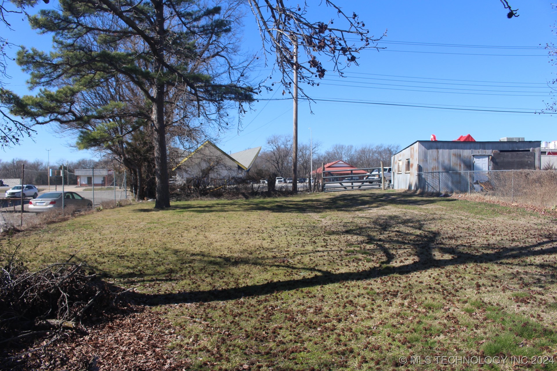 Adair St, Pryor, OK 74361