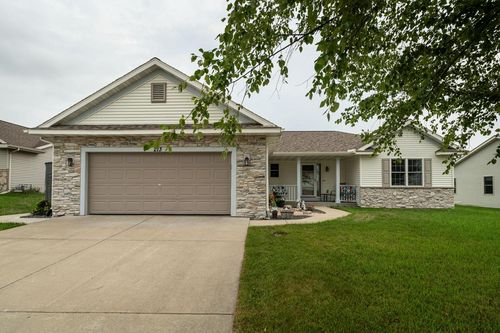 213 Gosdeck Lane, Johnson Creek, WI, 53038 | Card Image