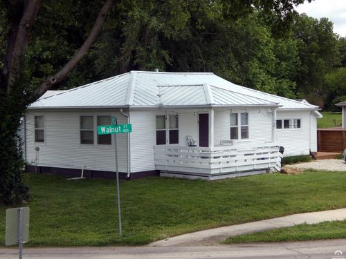 401 Walnut St, Lawrence, KS, 66044-1564 | Card Image