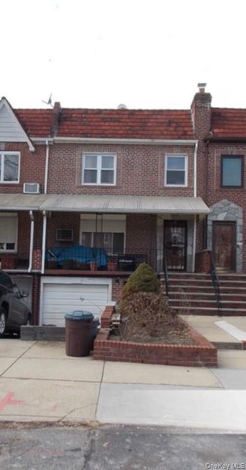 7704 85th St, Glendale, NY, 11385-7613 | Card Image