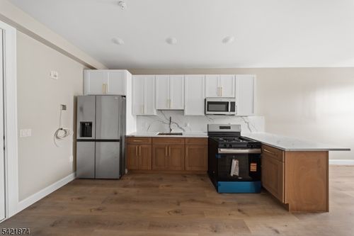 202-17 Wickham St, Passaic, NJ, 07055-2821 | Card Image