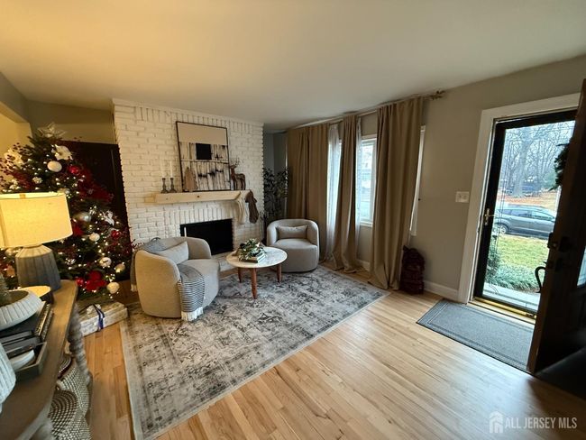 420 Seneca Ave, House other with 4 bedrooms, 2 bathrooms and null parking in Middlesex NJ | Image 4
