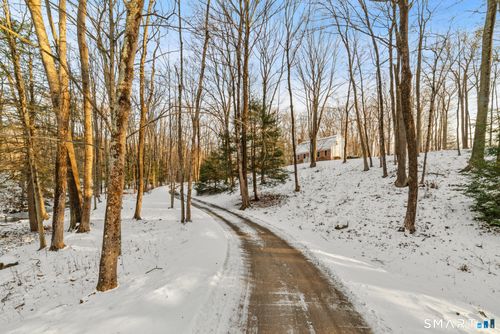 672 Old Waterbury Rd, Southbury, CT, 06488-3810 | Card Image