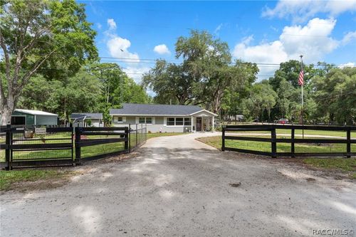 7636 S Four Oaks Dr, Floral City, FL, 34436-2671 | Card Image