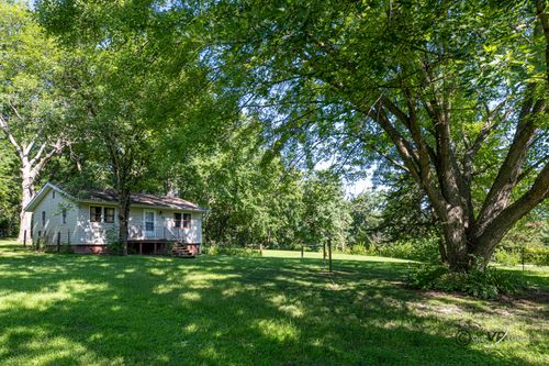 46 Oak Valley Dr, ELIZABETH, IL, 61028-9581 | Card Image