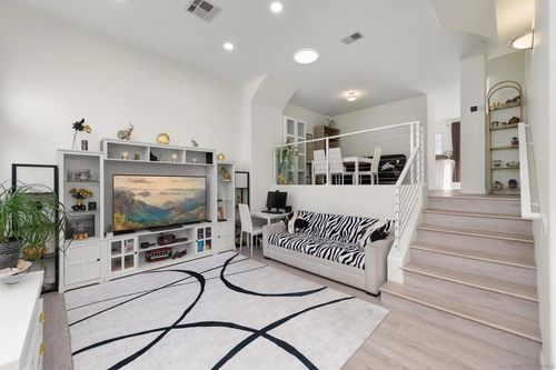 b-12613 El Camino Real, San Diego, CA, 92130-4077 | Card Image