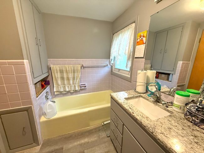 201 N Meyers Ave, House other with 4 bedrooms, 2 bathrooms and 2 parking in MILLEDGEVILLE IL | Image 37